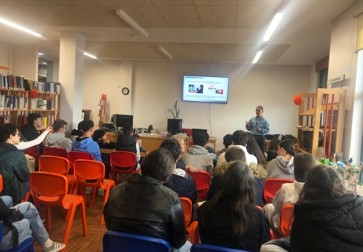 Sessões de sensibilização – Violência no namoro